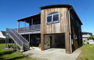 300B Mary Road, Whangamata