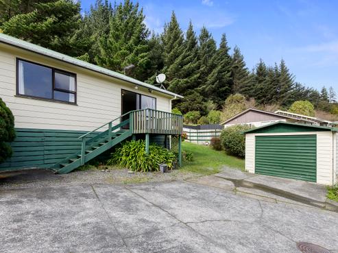 2/40 Trelawney Road, Wainuiomata