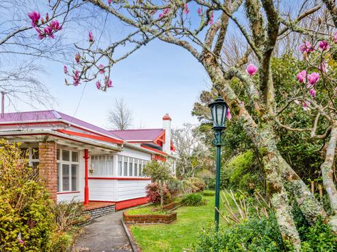1 Pembroke Road West, Stratford