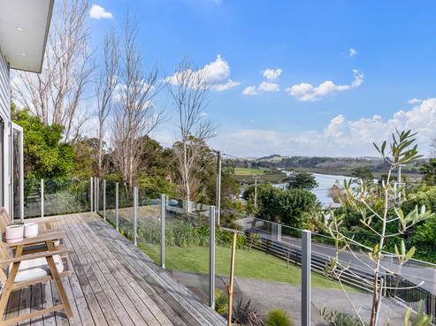 6 Poplar Road, Stanmore Bay