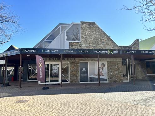 5 The Mall, Cromwell