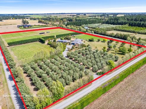 881 Two Chain Road, Swannanoa