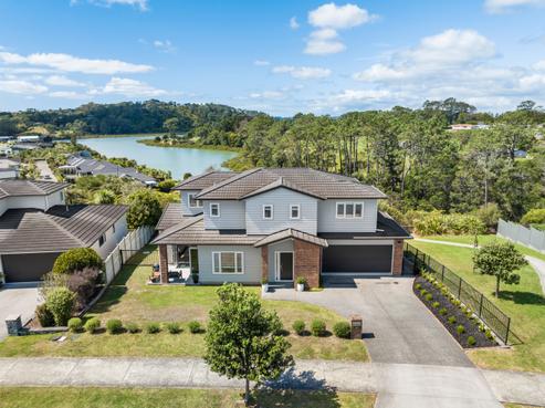 80 Pohutukawa Parade, Riverhead