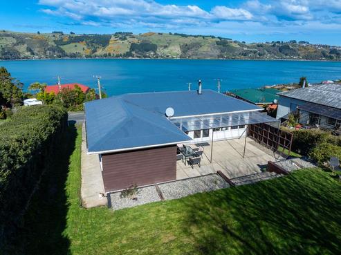 123 Manapouri Street, Maia