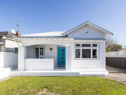 74 Nelson Crescent, Napier South
