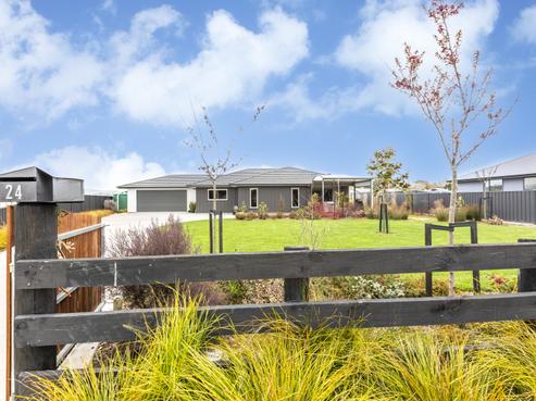 24 Dee Street, Otane