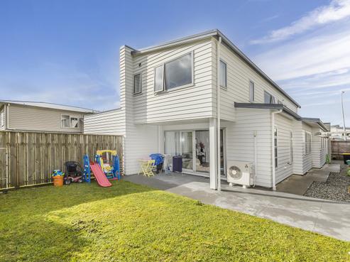 213 Mclintock Street North, Johnsonville