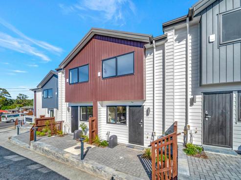 106 Triangle Road, Massey