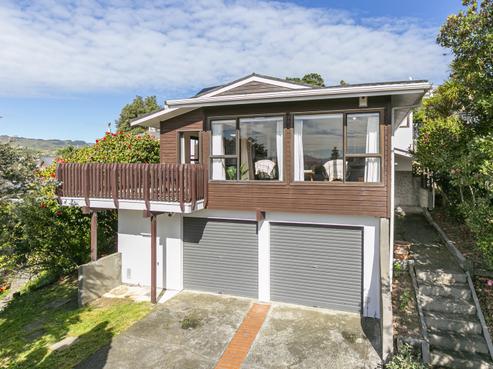 7 Saint Aidans Way, Tawa