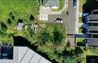 12 Hulme Place, Henderson