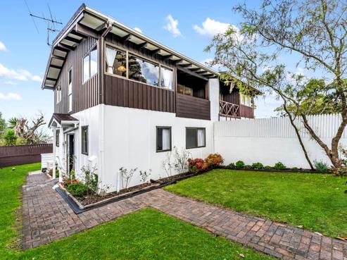 30 College Road, Saint Johns