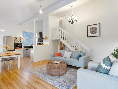 2/14 Ashcraig Court, Torbay