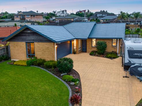 108 Lakeside Drive, Orewa