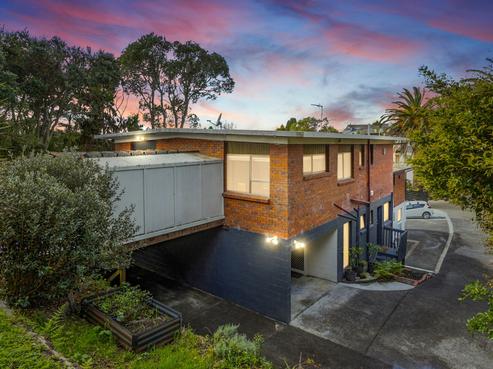 2/12 Surville Place, Mairangi Bay