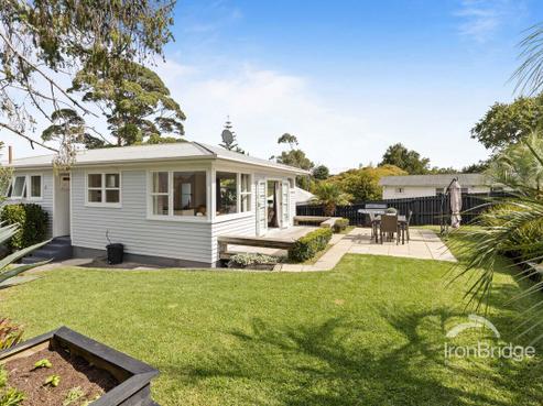 1/11 Roseneath Place, Birkdale