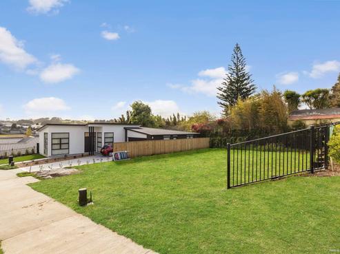 2 Rongoa Maori Way, Pukekohe