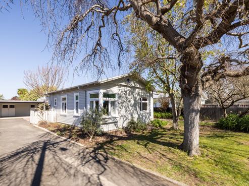 705 Grays Road, Mahora