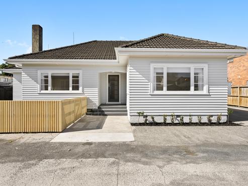 85 Albert Street, Hamilton East