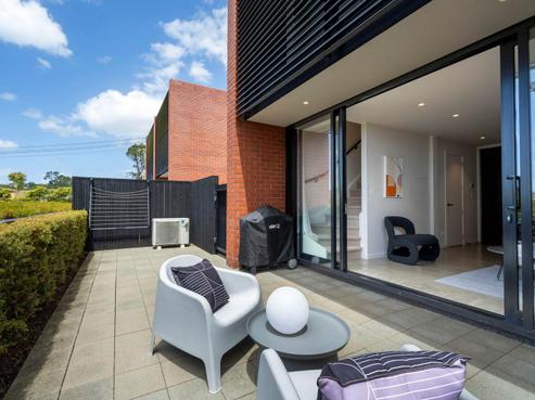 2/1A Park Rise, Campbells Bay