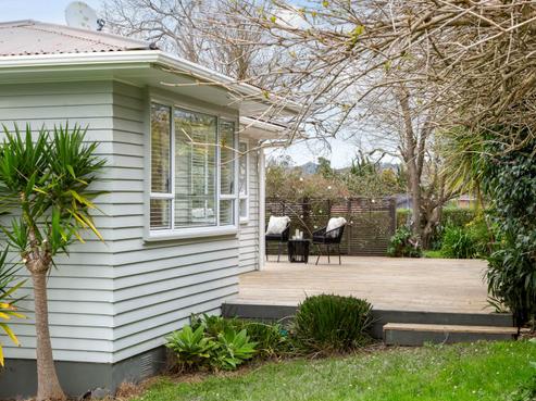 12 Addison Drive, Glendene