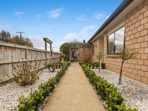 64 Martyn Street, Waiuku