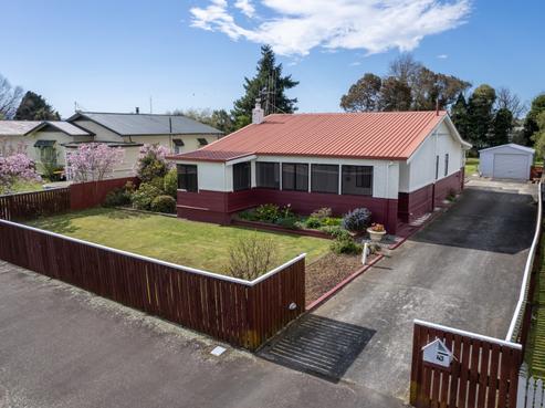 43 Alma Street, Dannevirke