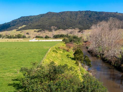 64 Paniora Road, Omapere