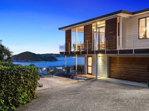 12 Bayview Road, Paihia