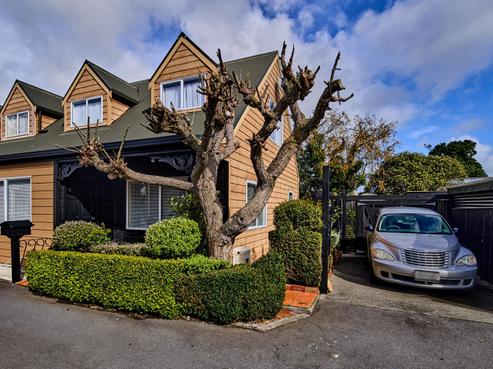8 Nicholls Avenue, Petone