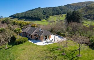 35 Hollyman Road, Hira