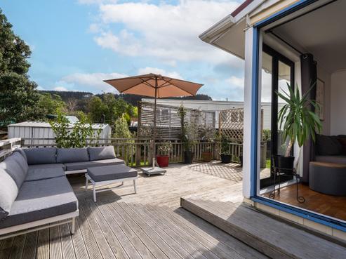 32 Davidson Crescent, Tawa