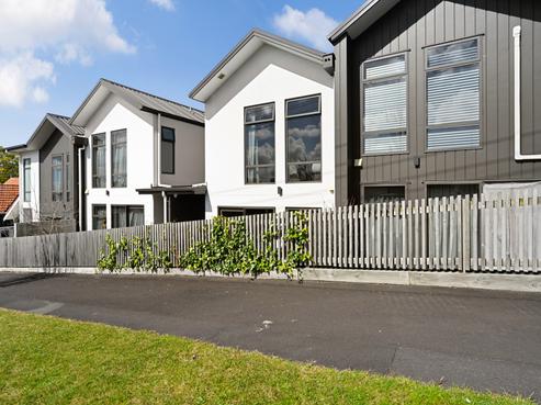 2/25 Thackeray Street, Hamilton Lake