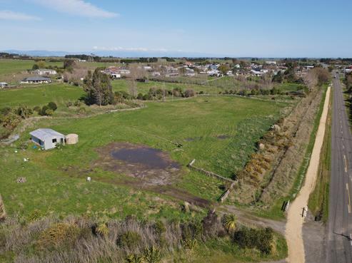 50 Cemetery Road, Sanson