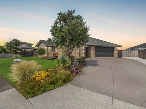 11 Reliance Crescent, Beachlands