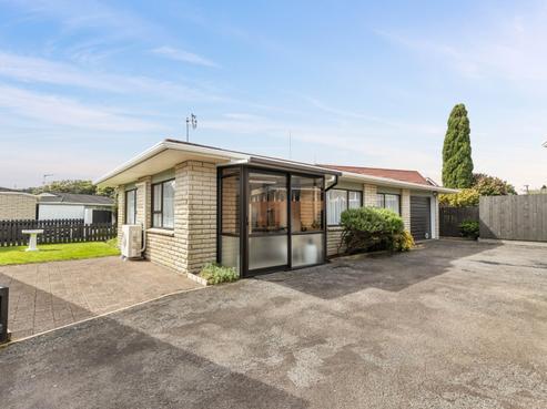 11A Tukapa Street, Westown