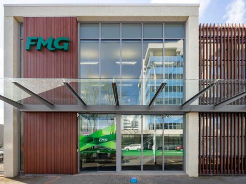 690 Victoria Street, Hamilton Central