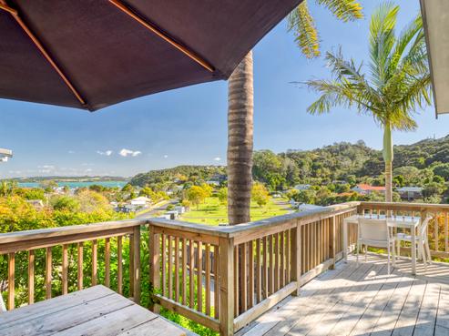 13 Long Beach Road, Russell