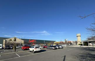 Bulk Retail Tower Junction