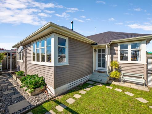 4 Churchill Street, Mayfield