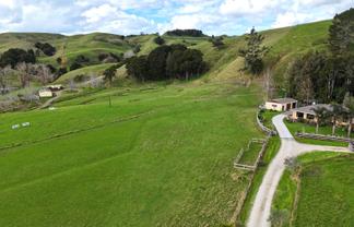 1325 Paparoa-Oakleigh Road, Taipuha