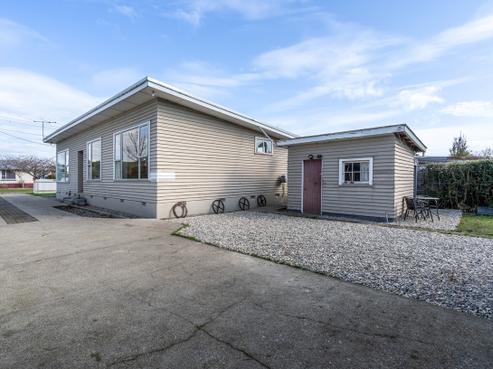6 Clyde Street, Mataura