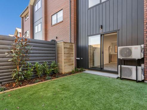 11/10 Yeovil Road, Te Atatu Peninsula
