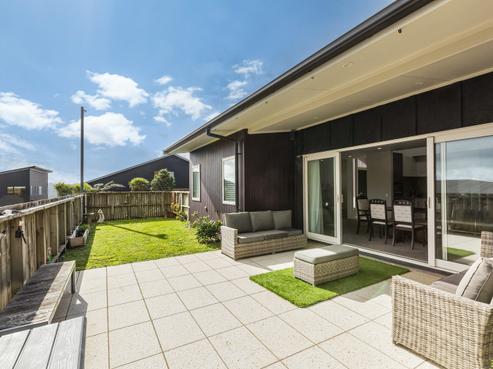 60 Cedarwood Street, Woodridge