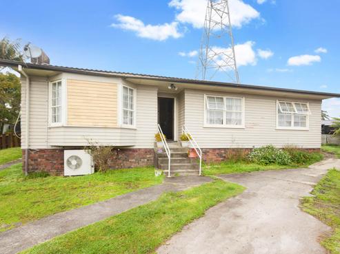 18 Caronia Crescent, Lynfield