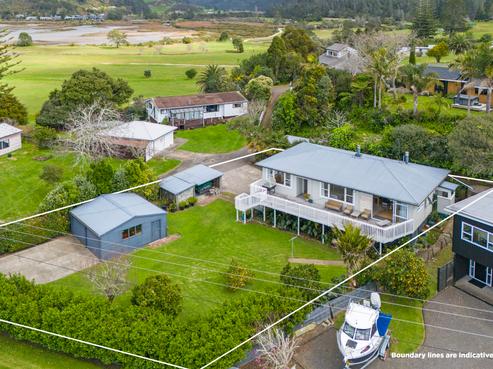 293 Main Road, Tairua