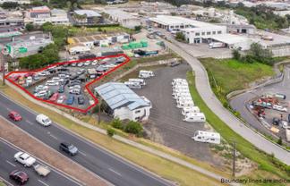 Exceptional Exposure Yard!