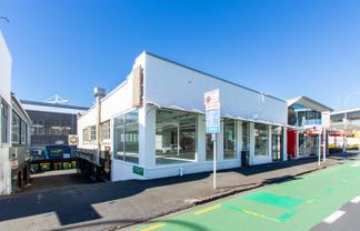 High Exposure Newmarket Retail 