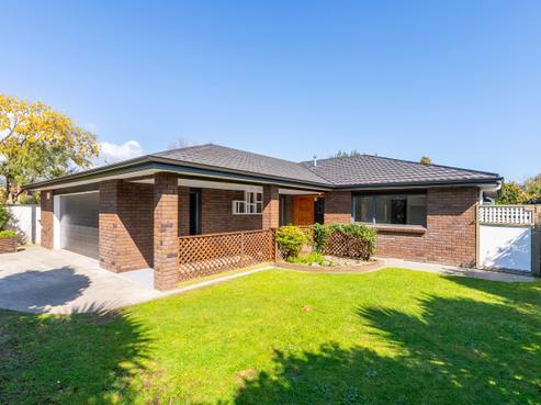 8 Cedar Drive, Paraparaumu Beach
