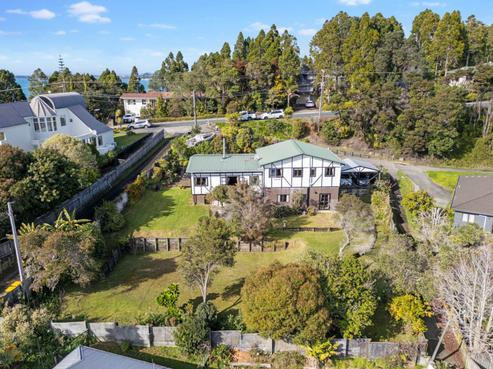 55 Hillcrest Road, Hatfields Beach