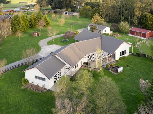 52 Willow Park Drive, Opaki